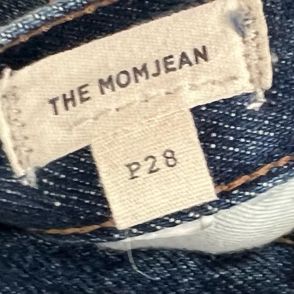 Madewell Mom Jean “The Momjean” in Medium Wash Denim Size 29P - Picture 3 of 3